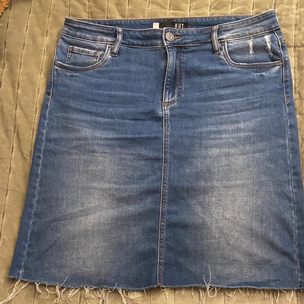 Kut from the Kloth Medium Blue Denim Skirt